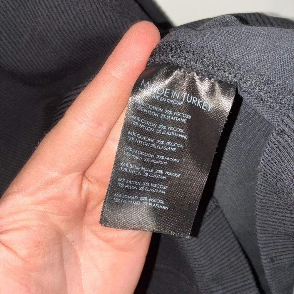 Club Monaco Ribbed Tank - Picture 4 of 5
